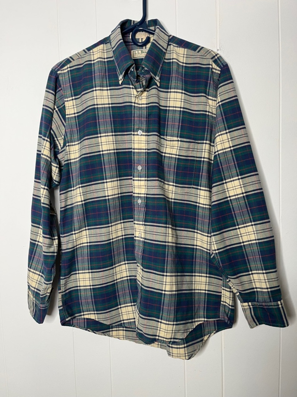 VTG L.L. Bean Made in USA Men's Green Navy & Cream Plaid Button-Down Shirt